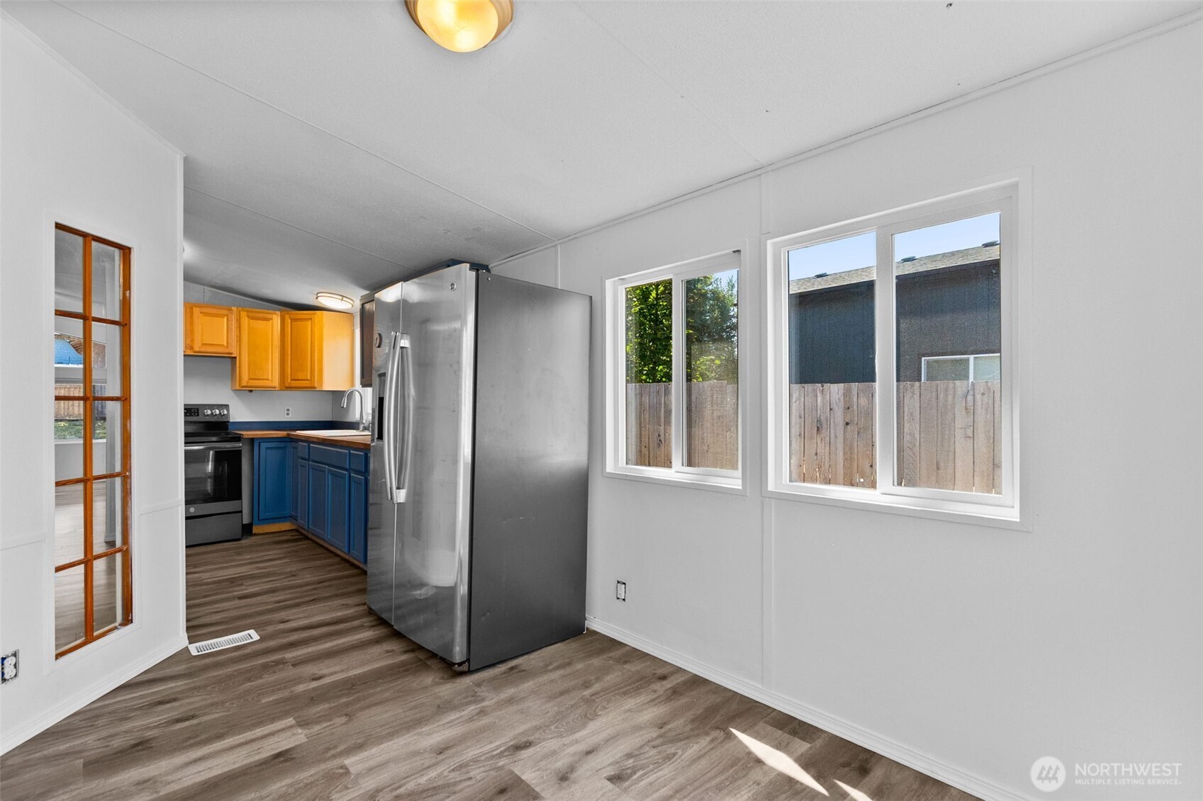 1239 Central Avenue Property Photo 3