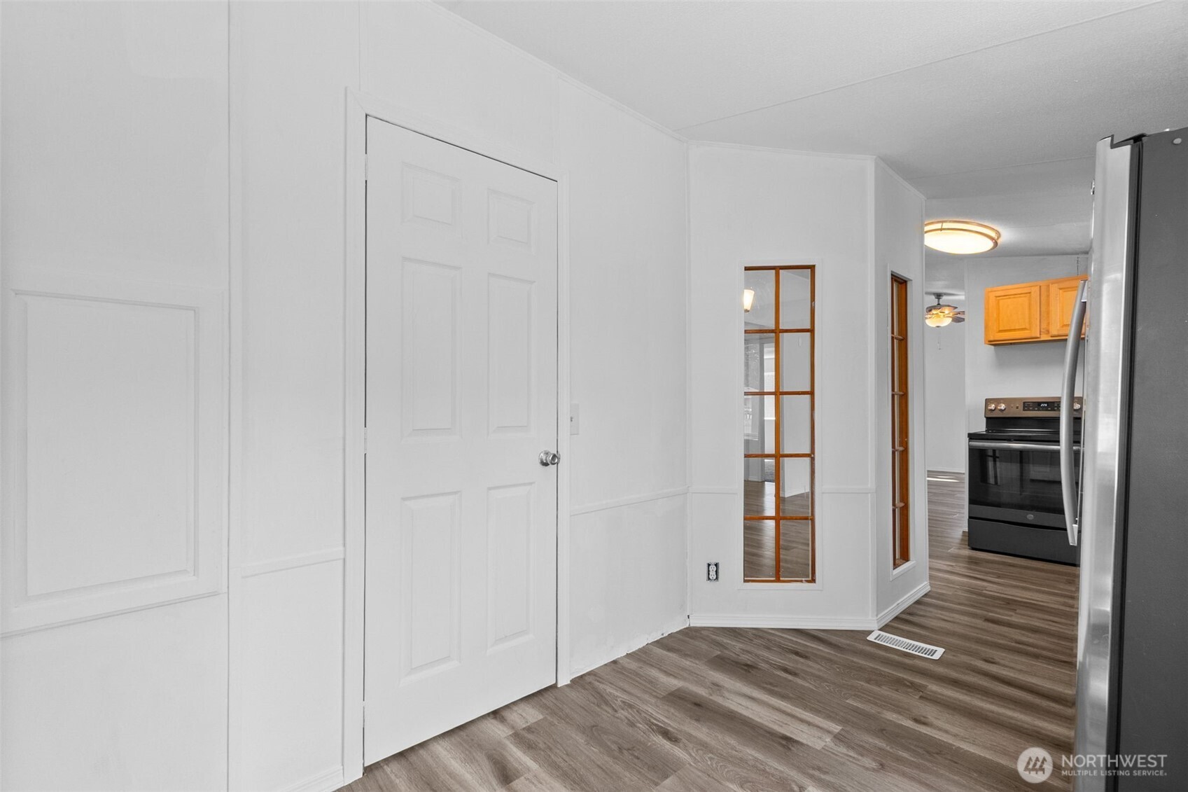 1239 Central Avenue Property Photo 5