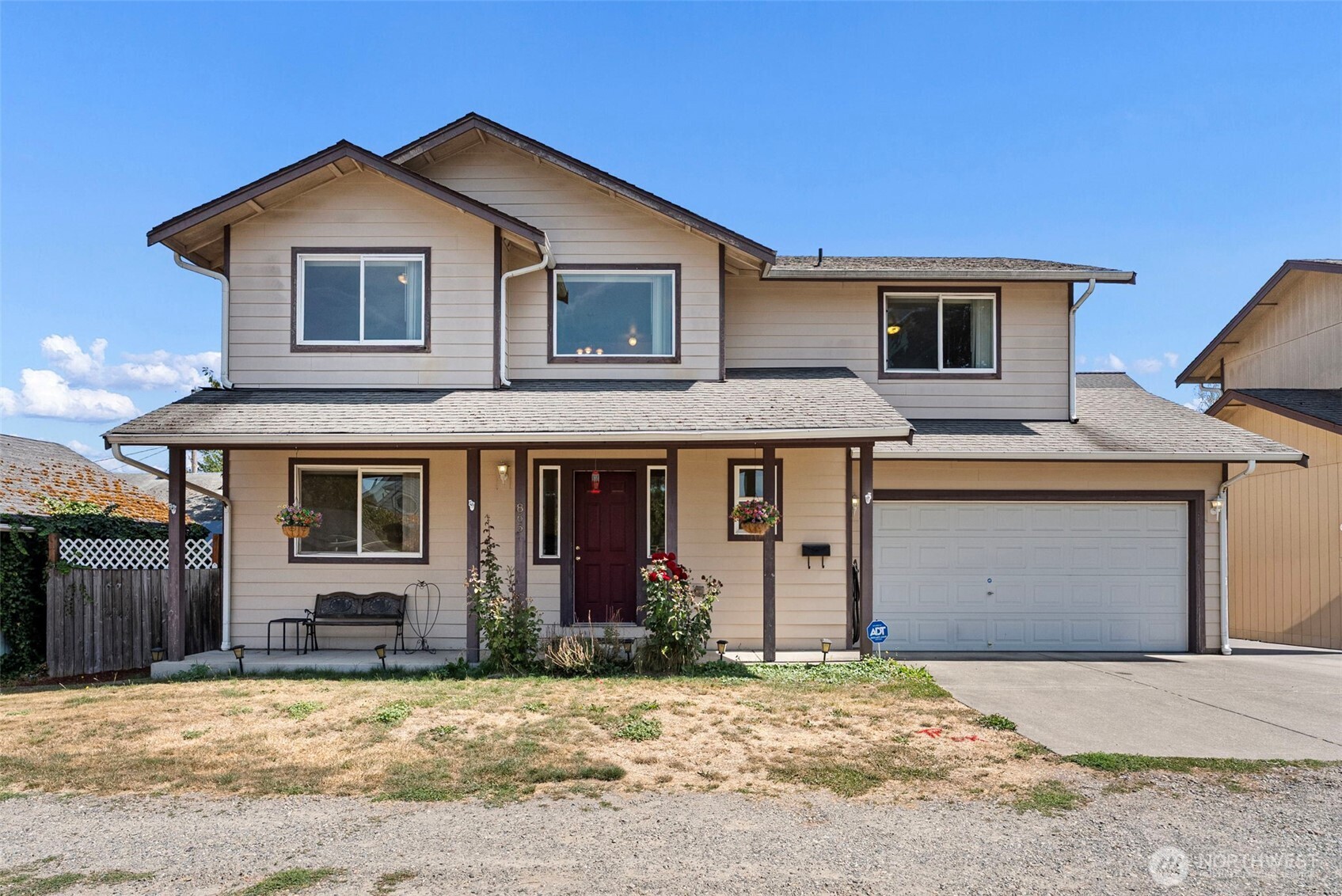 865 S 52nd Street Property Photo 1
