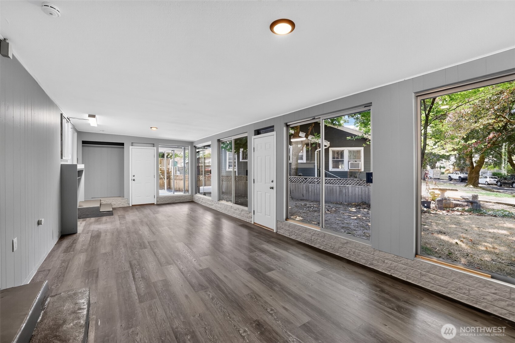 2025 Olympia Way Property Photo 27
