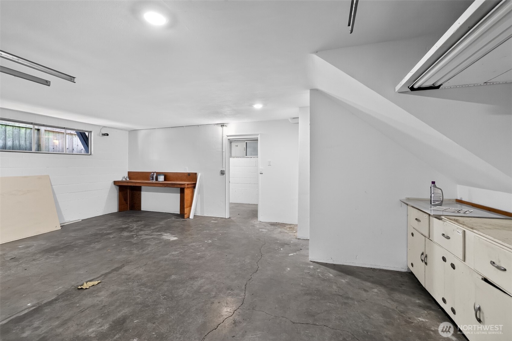 2025 Olympia Way Property Photo 31