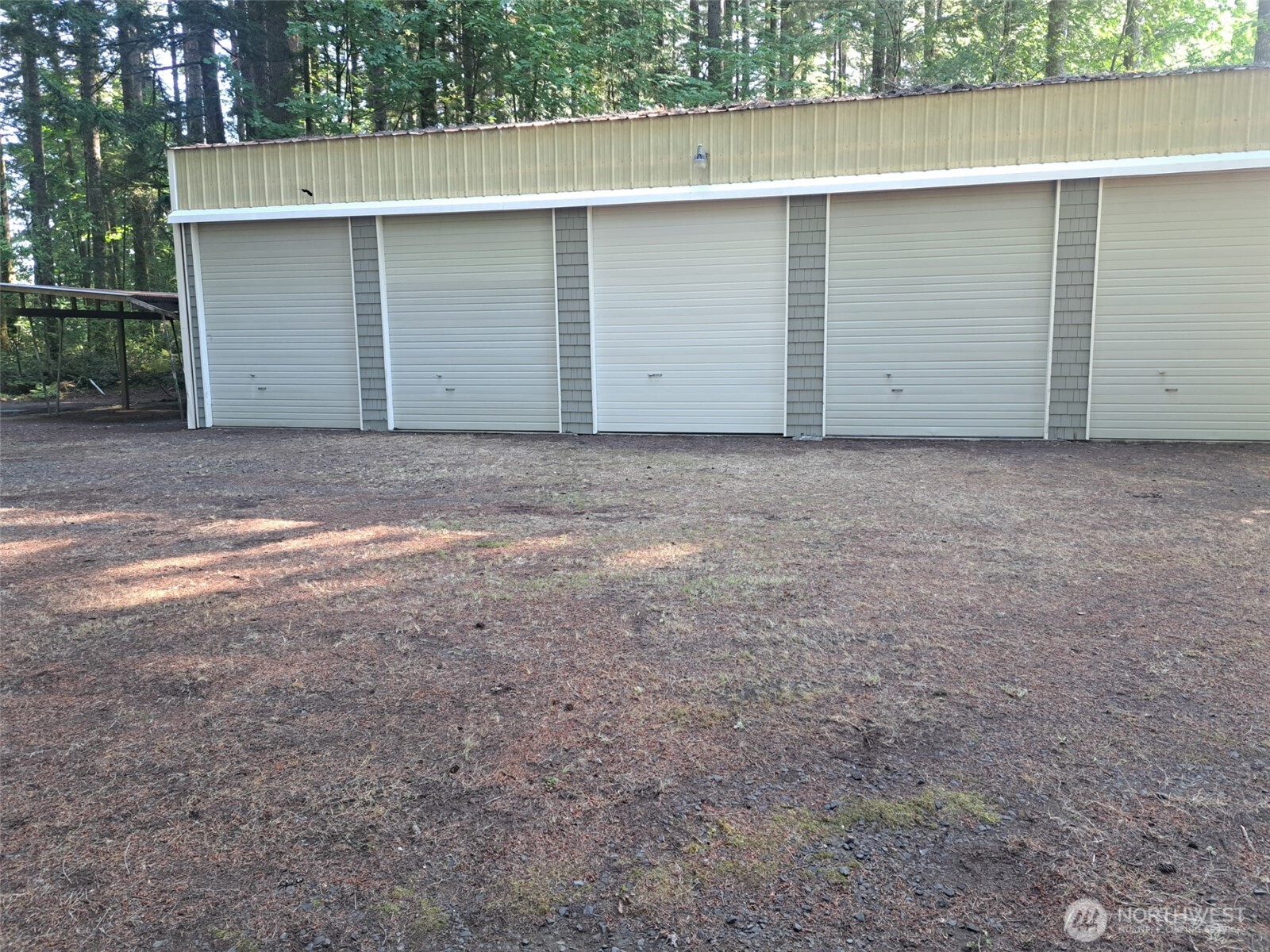 2322 Benson Road Property Photo 3