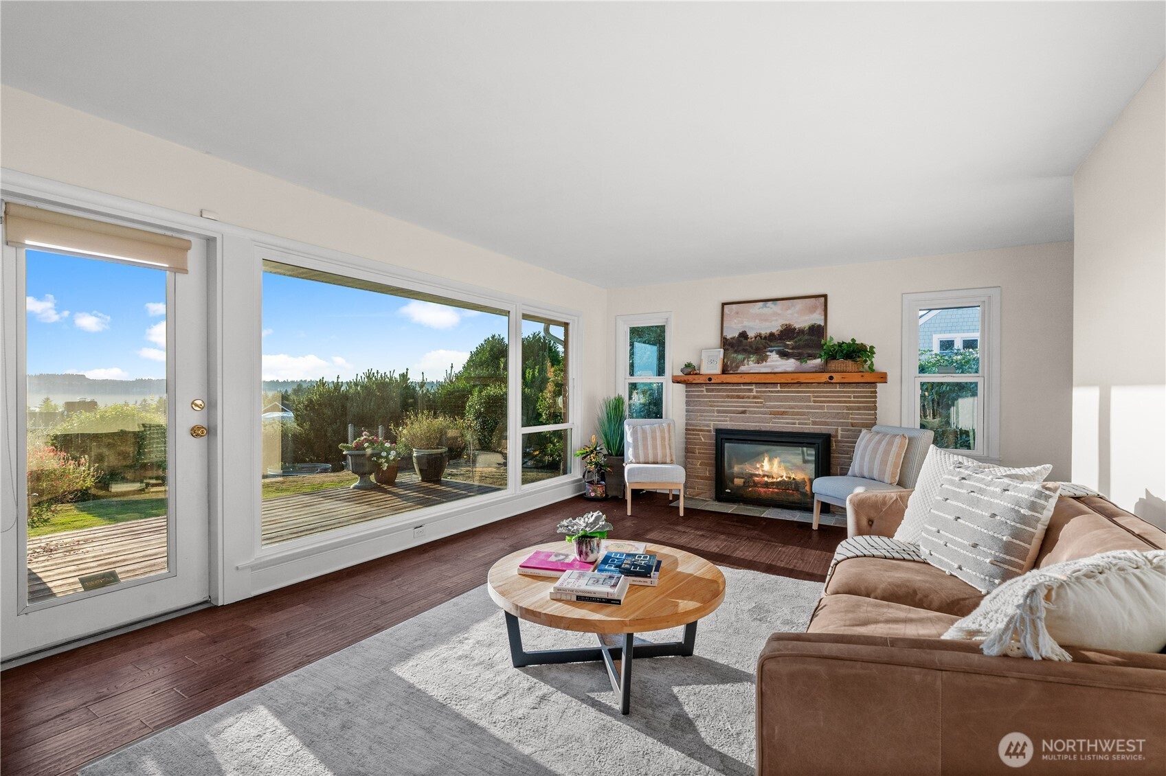920 S Ventura Drive Property Photo 4