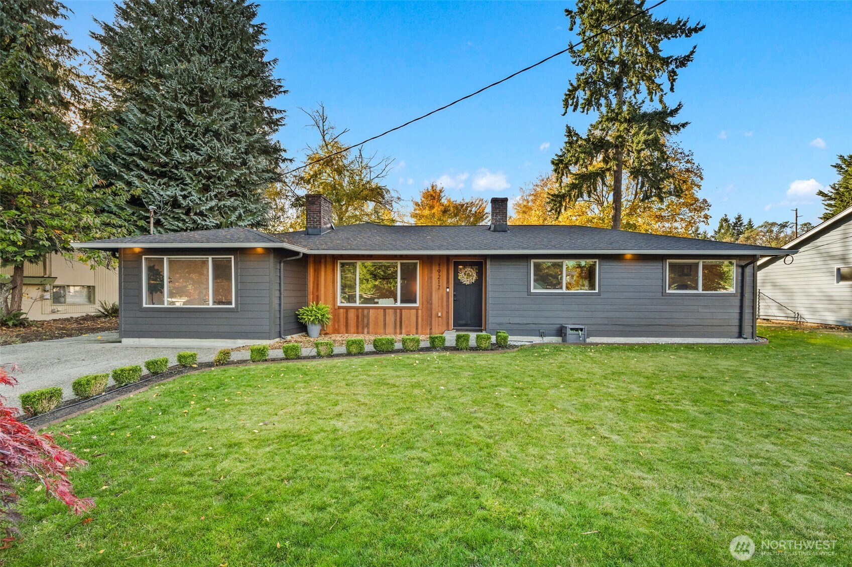 19217 4th Avenue Property Photo 1