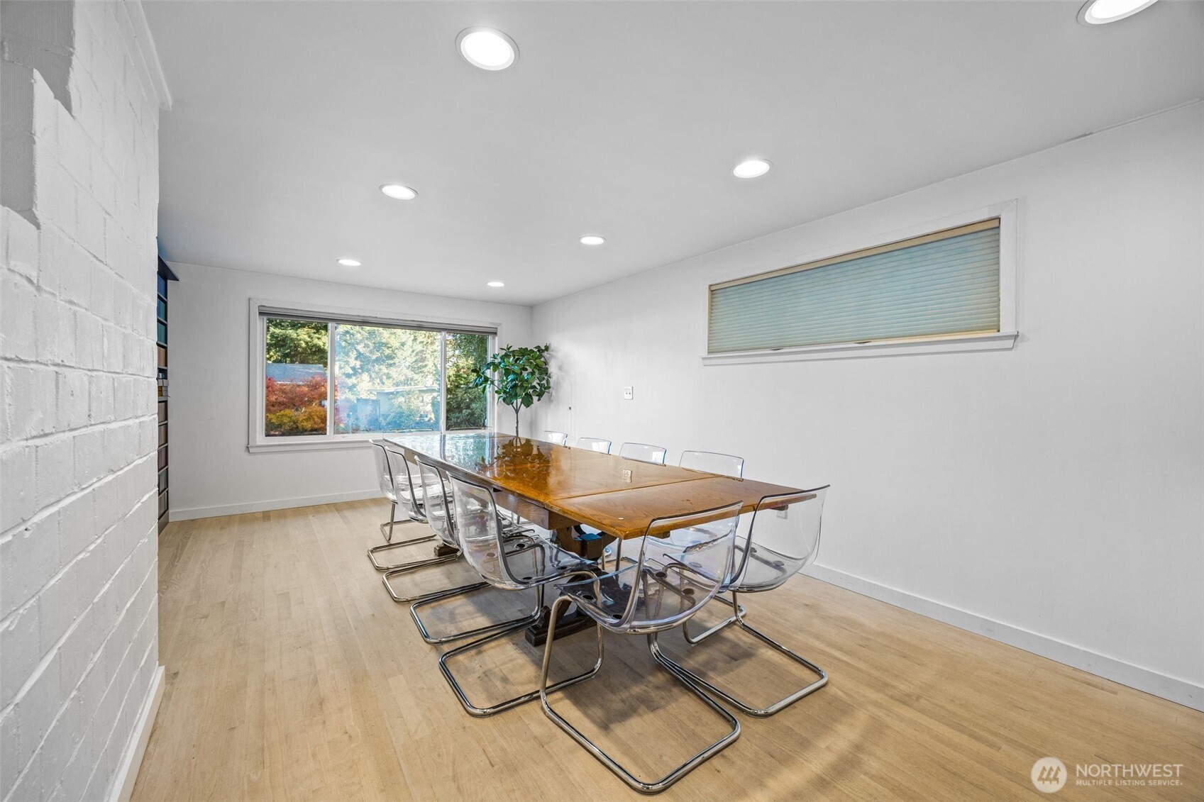 19217 4th Avenue Property Photo 16