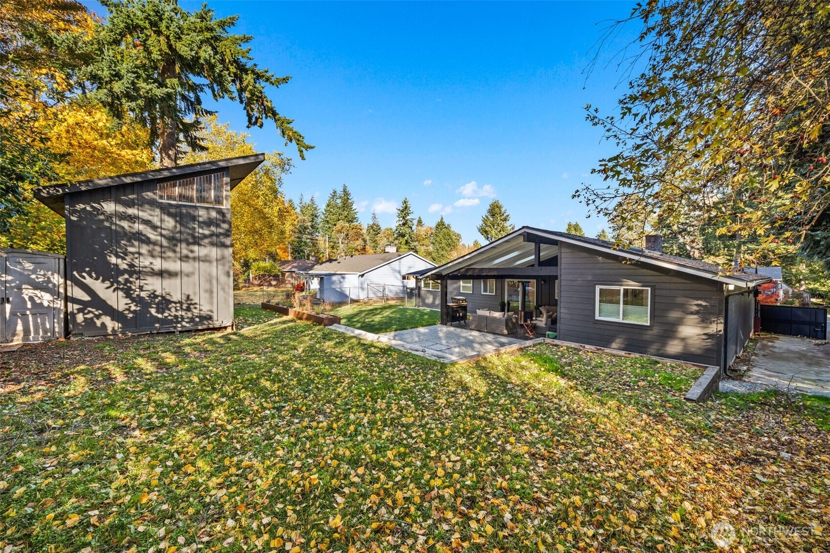 19217 4th Avenue Property Photo 27