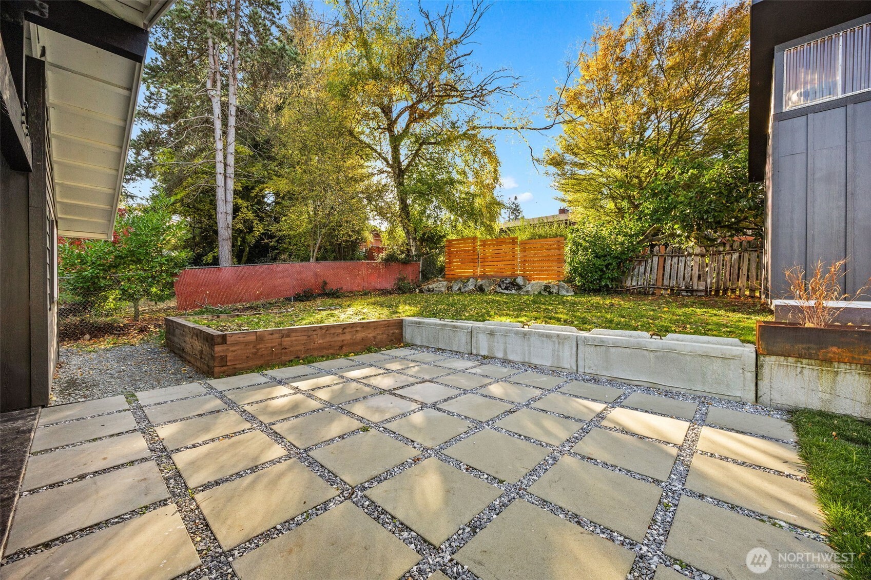 19217 4th Avenue Property Photo 28