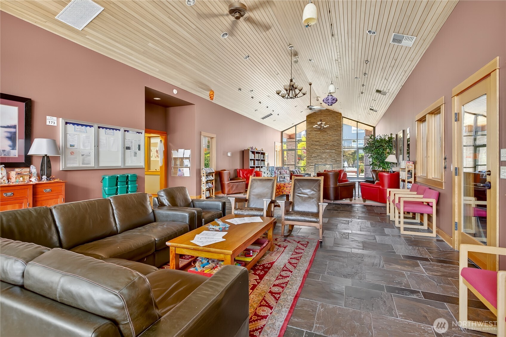 512 Darby Drive 306 Property Photo 32
