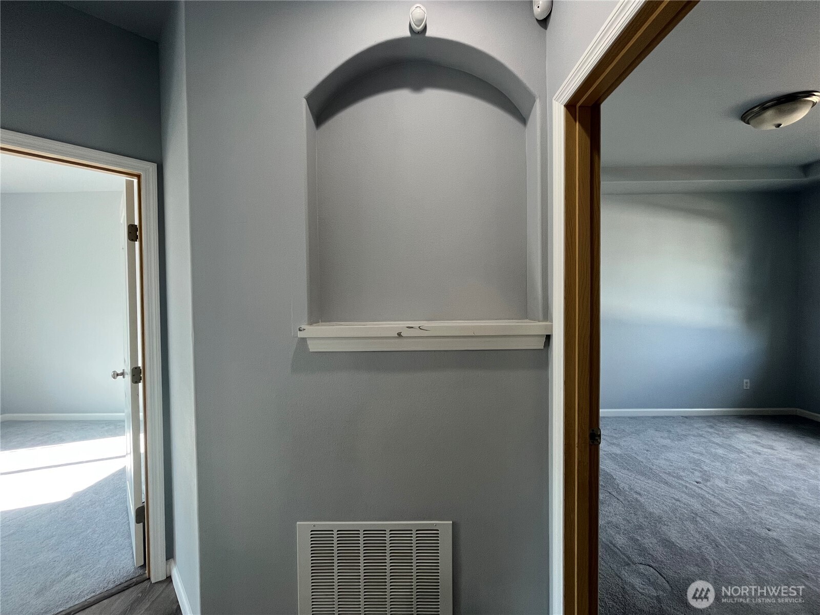 18120 5th Avenue Property Photo 12