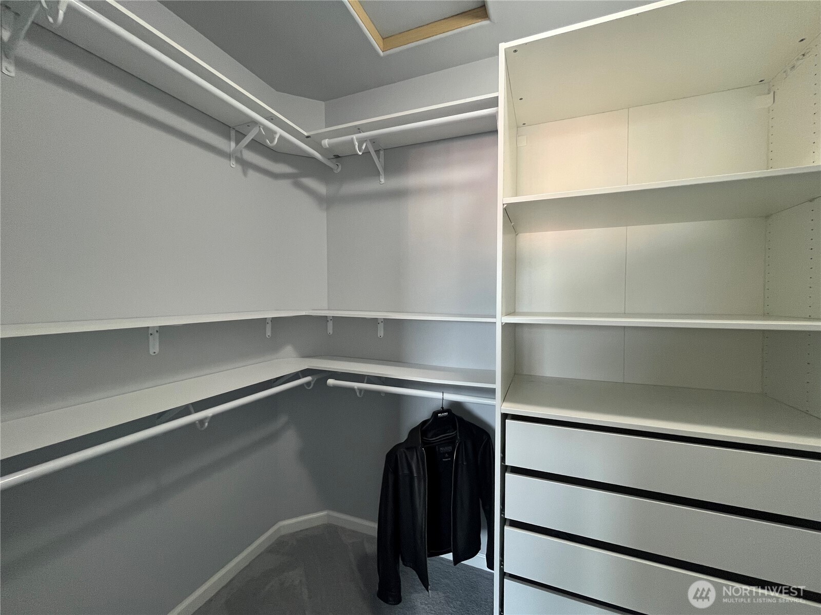 18120 5th Avenue Property Photo 19