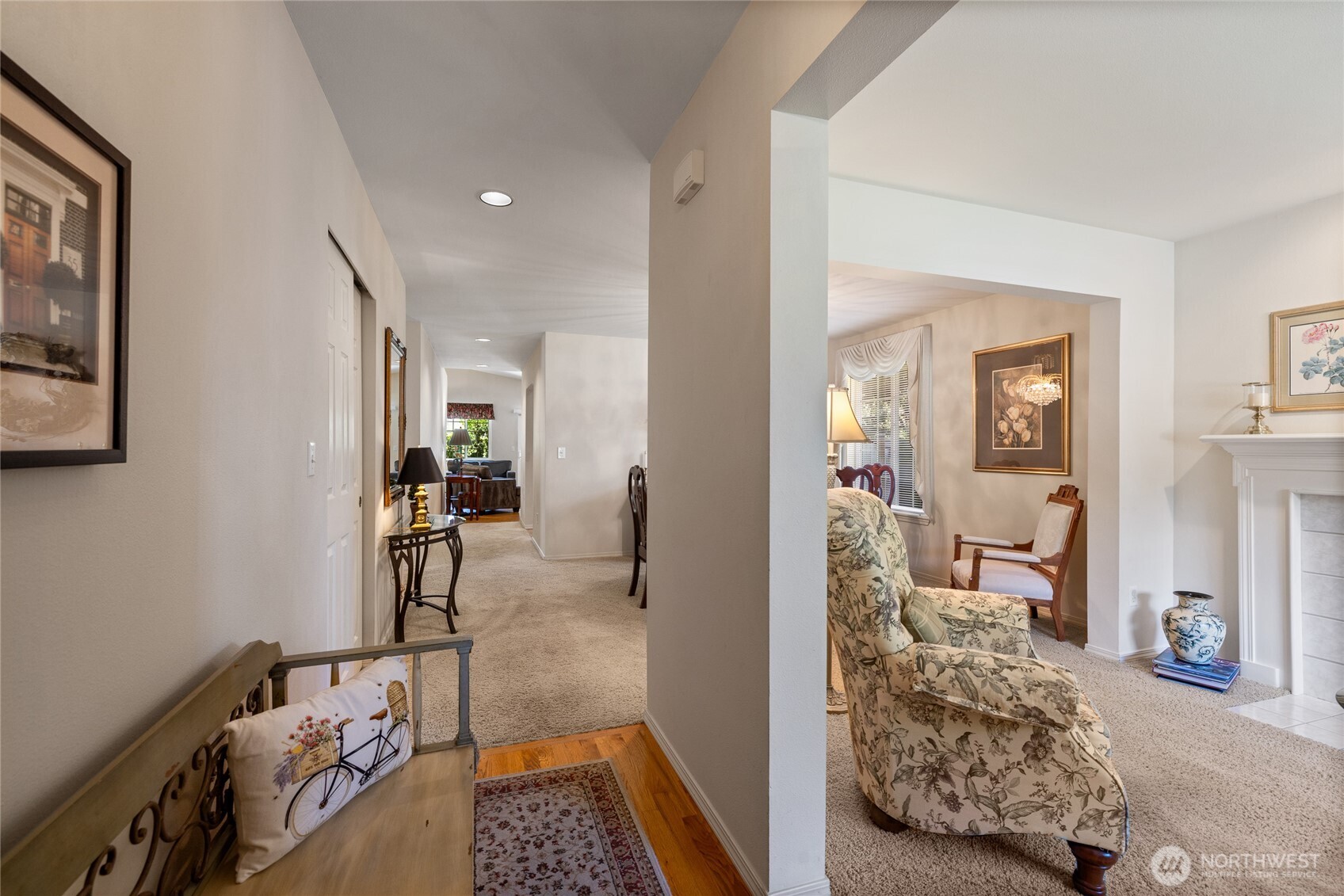 2208 N Villard Street Property Photo 4