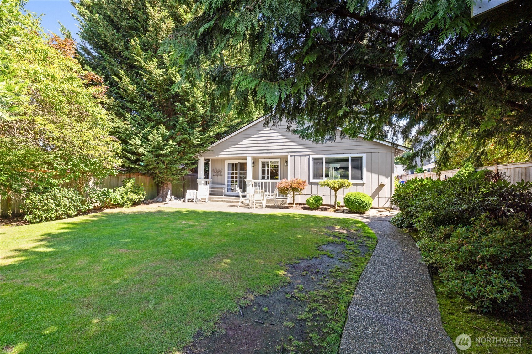 2208 N Villard Street Property Photo 33