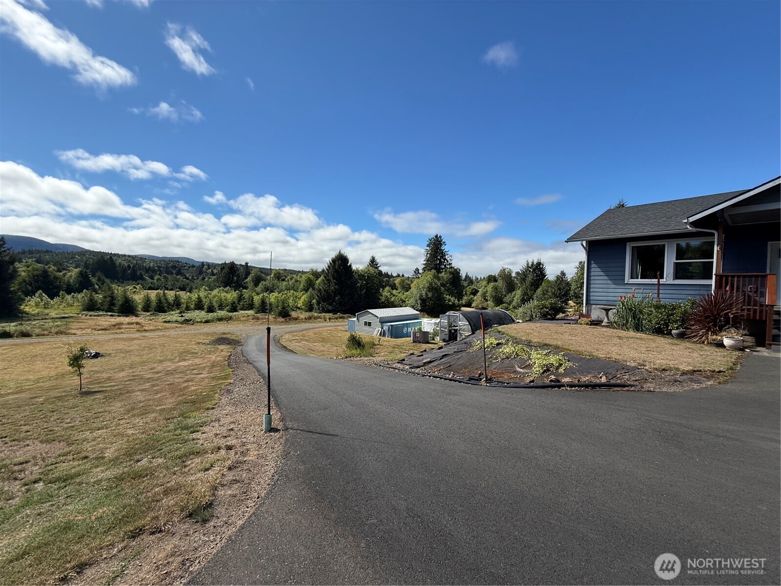 82 South Valley Lane Property Photo 4
