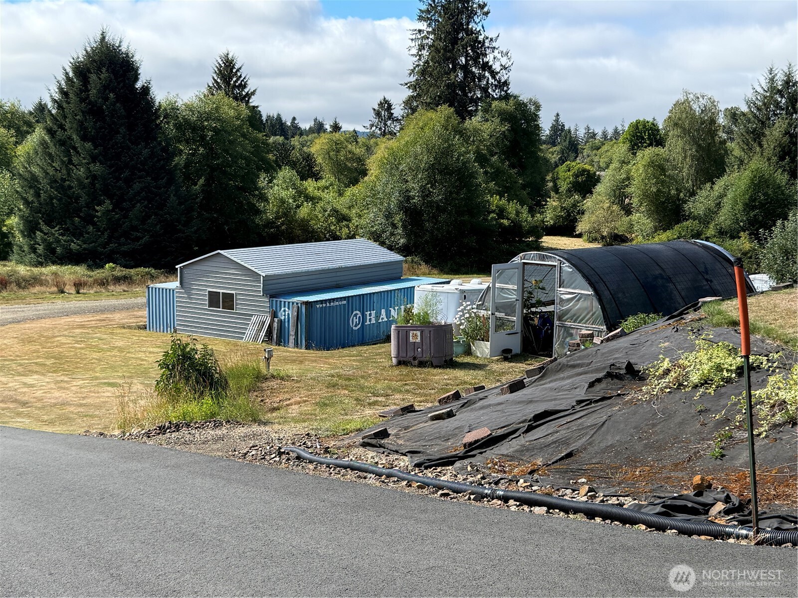 82 South Valley Lane Property Photo 10