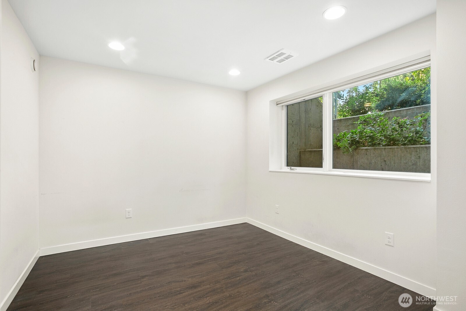 6542 32nd Avenue A Property Photo 13