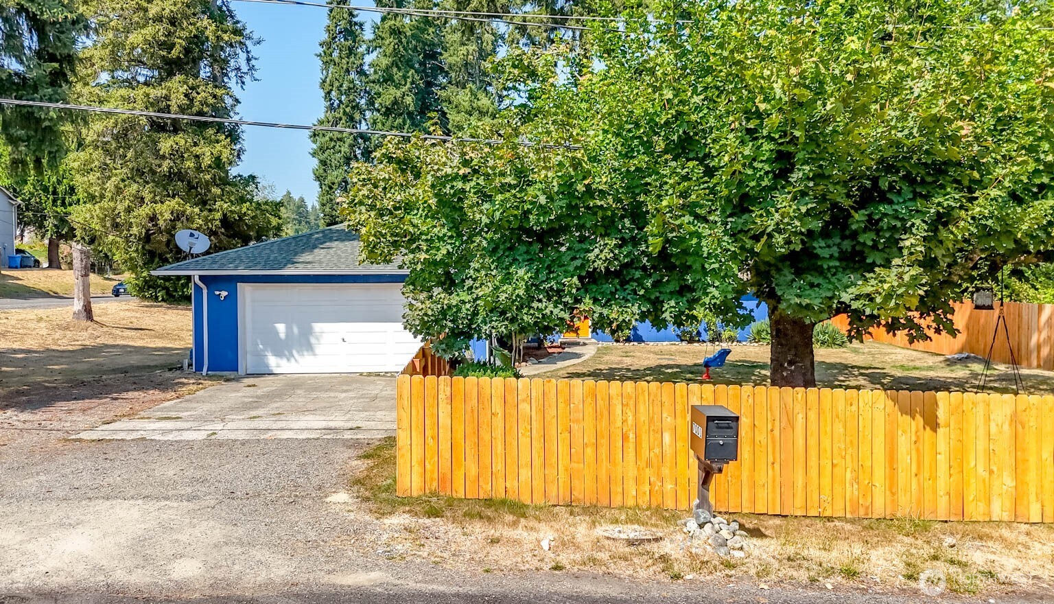 7001 148th Street Property Photo 3