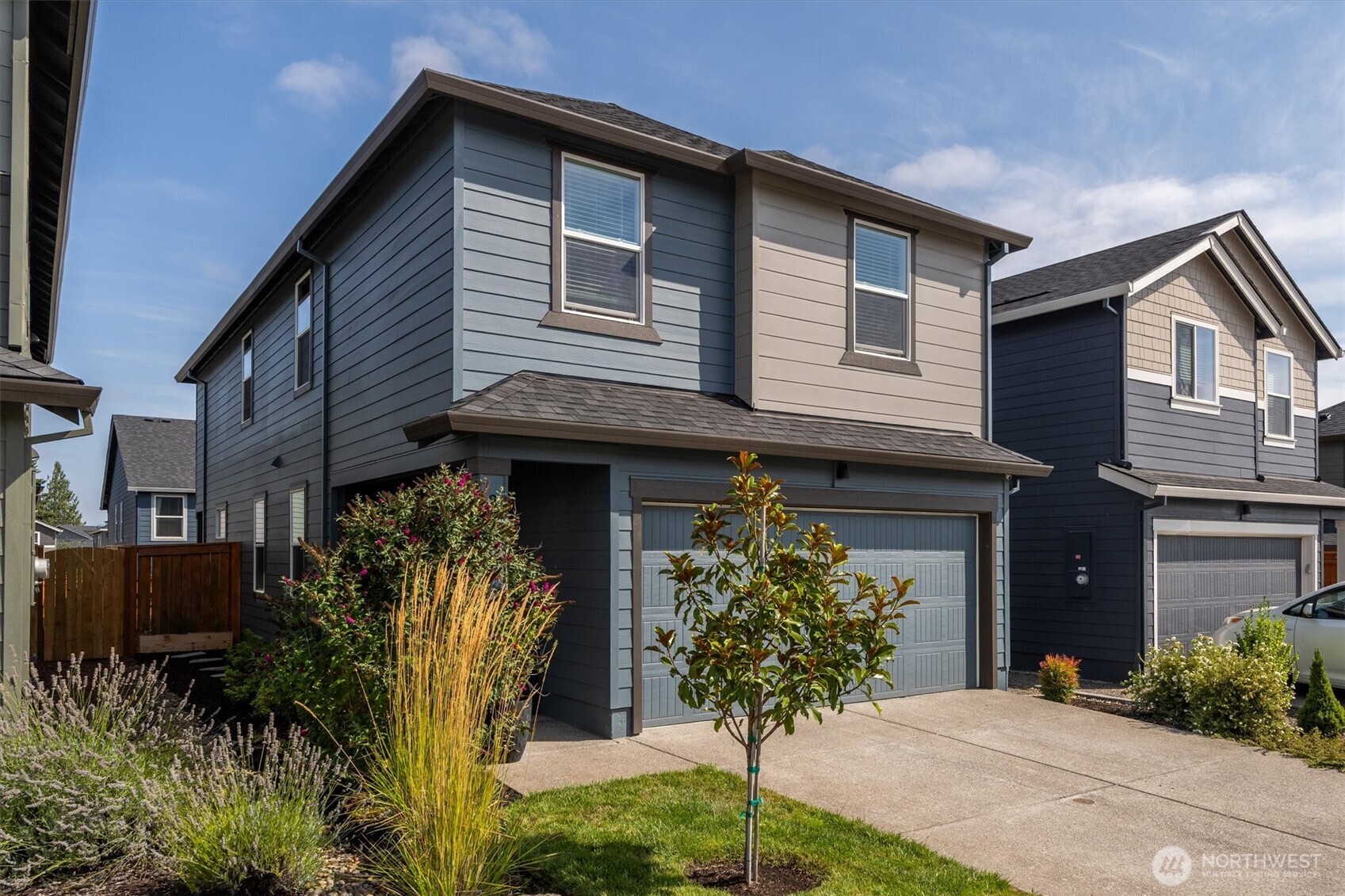2932 N 3rd Way