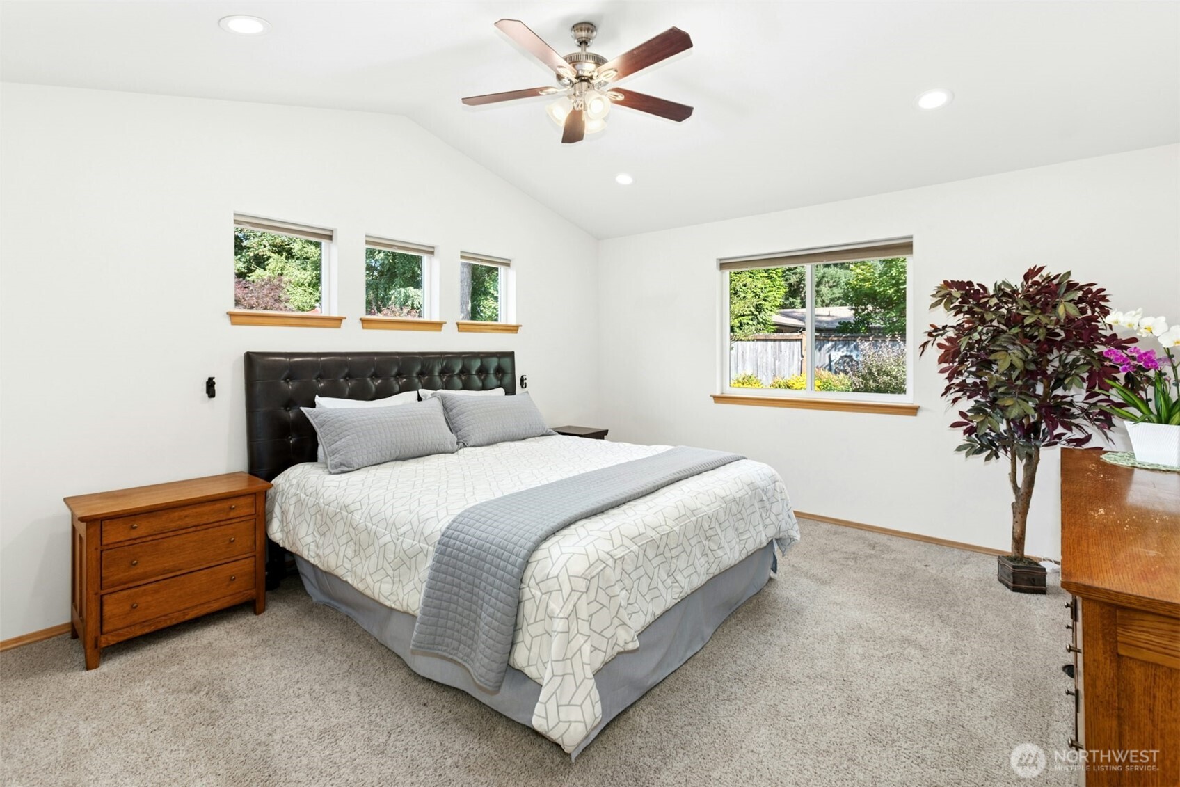 19561 143rd Place Property Photo 16