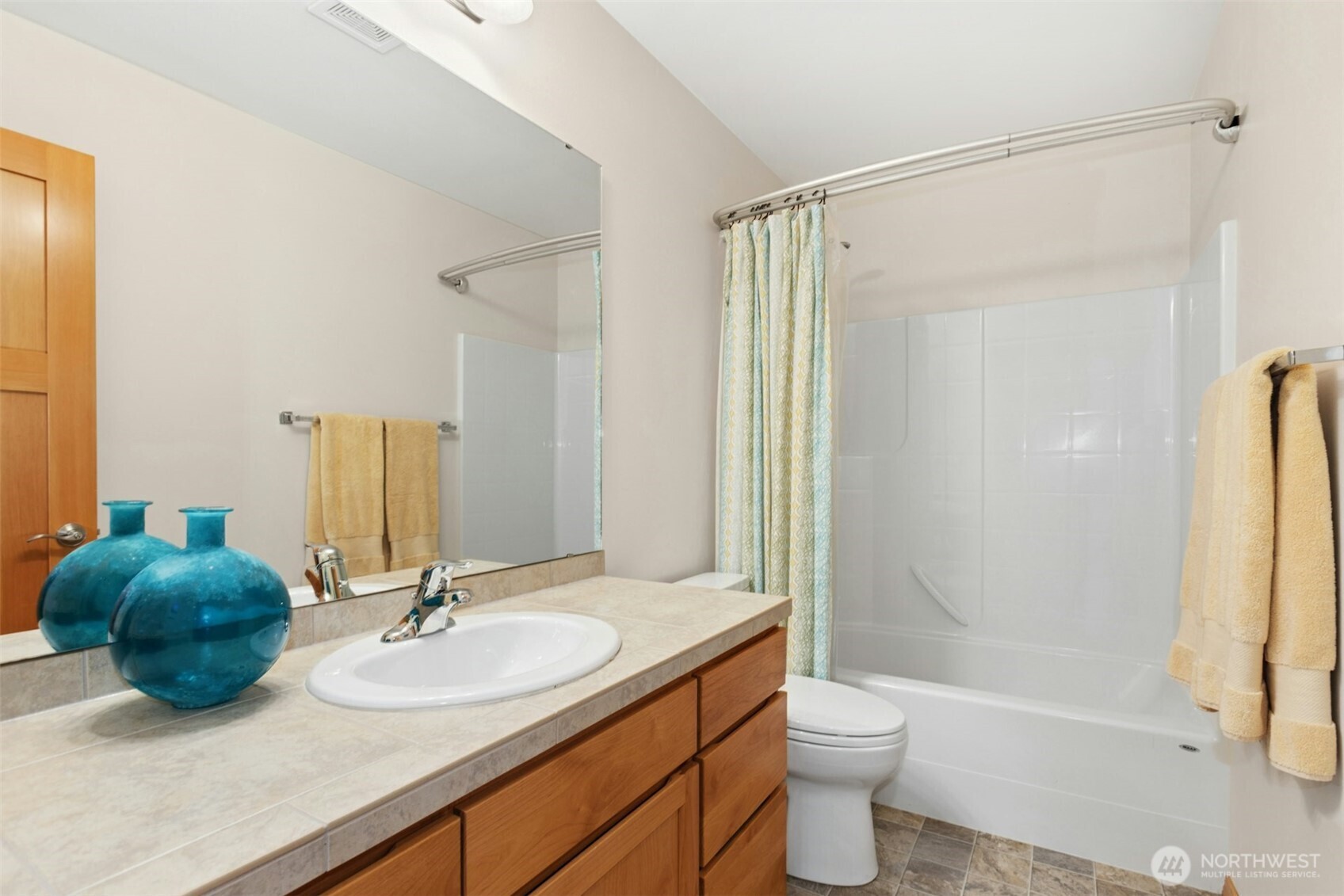 19561 143rd Place Property Photo 27
