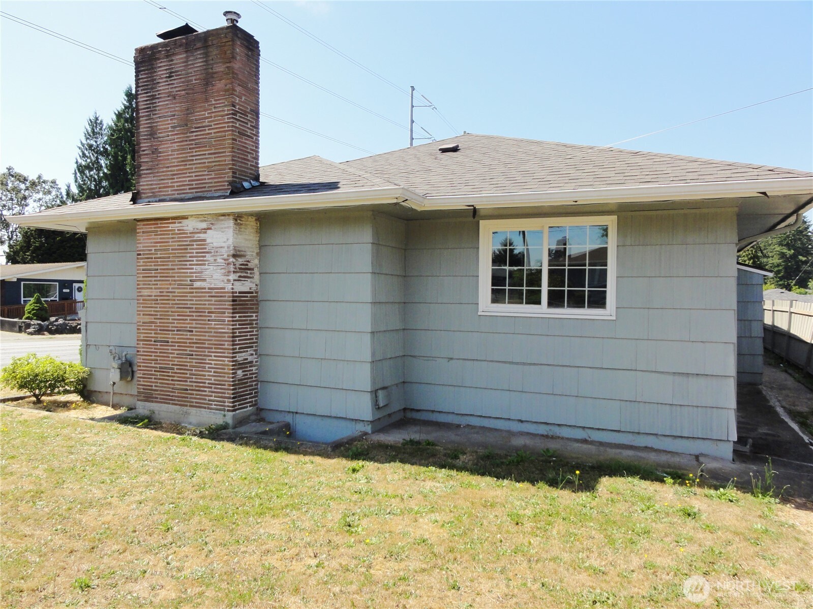 1101 S 72nd Street Property Photo 3