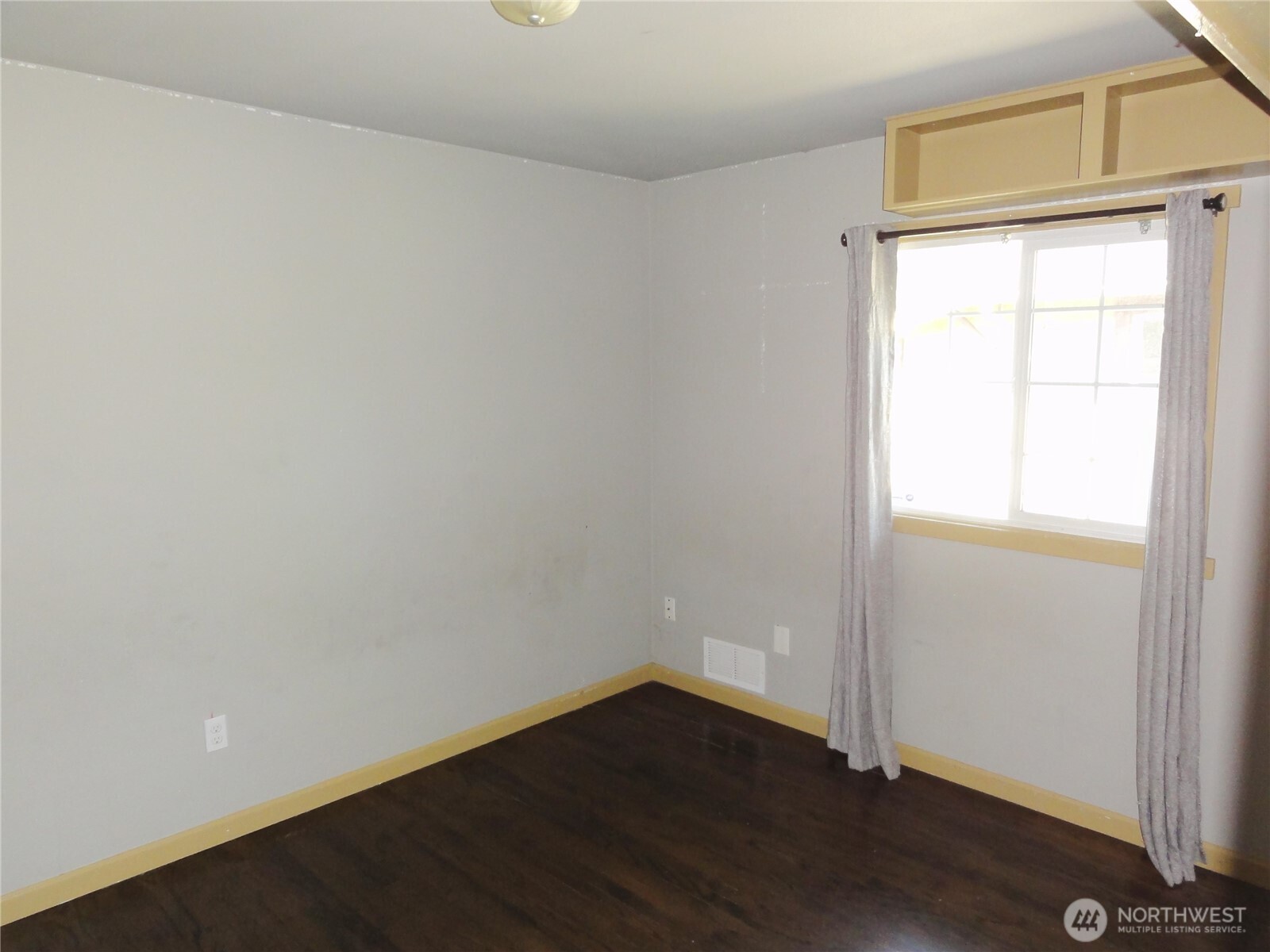 1101 S 72nd Street Property Photo 13