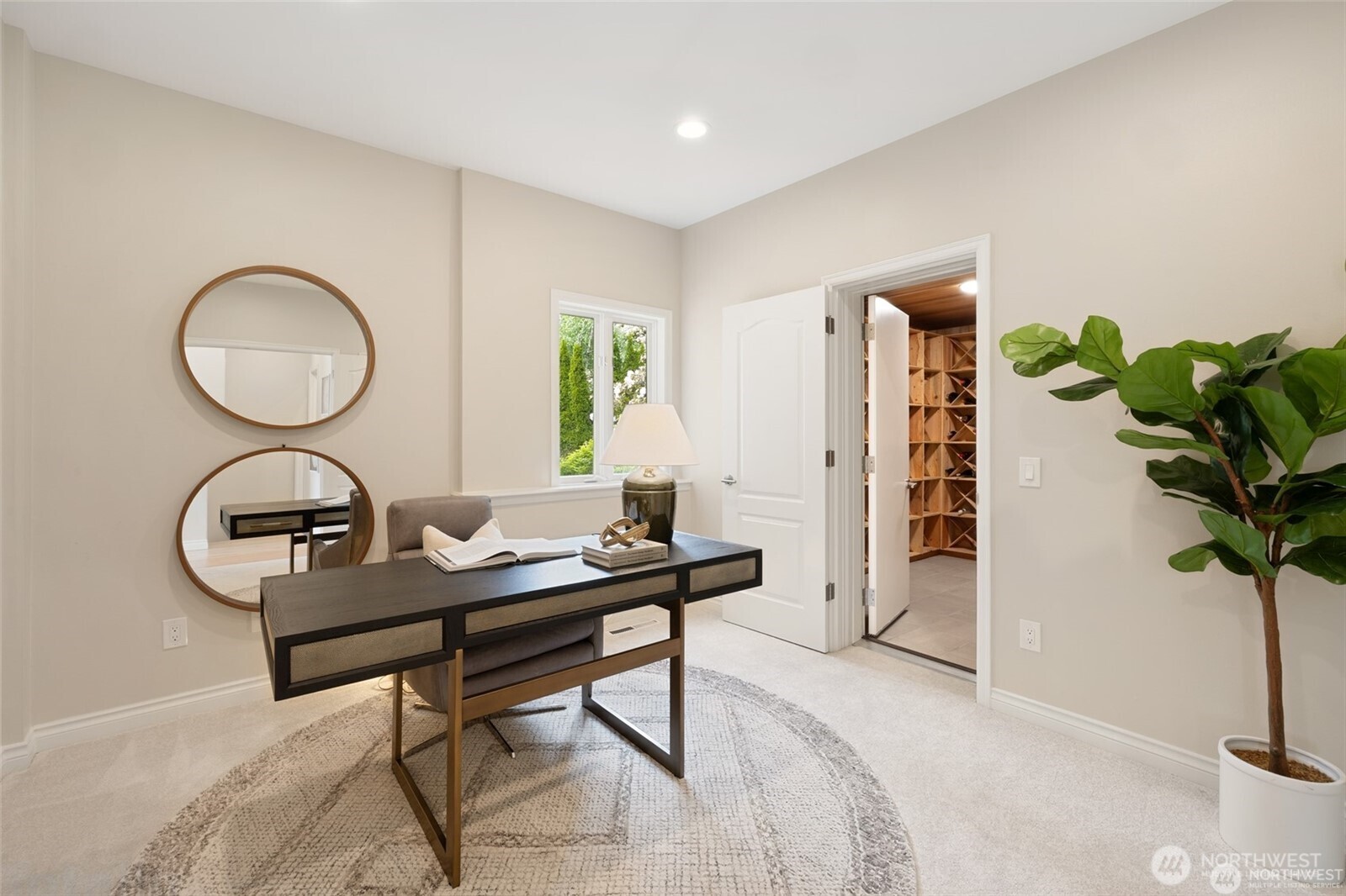 8144 W Mercer Way Property Photo 15