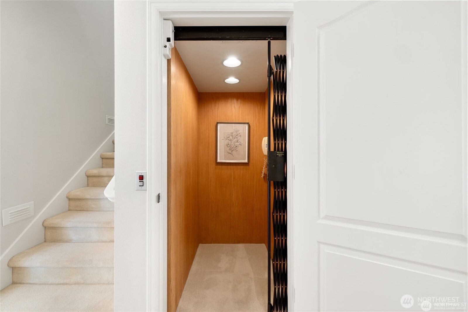 8144 W Mercer Way Property Photo 32