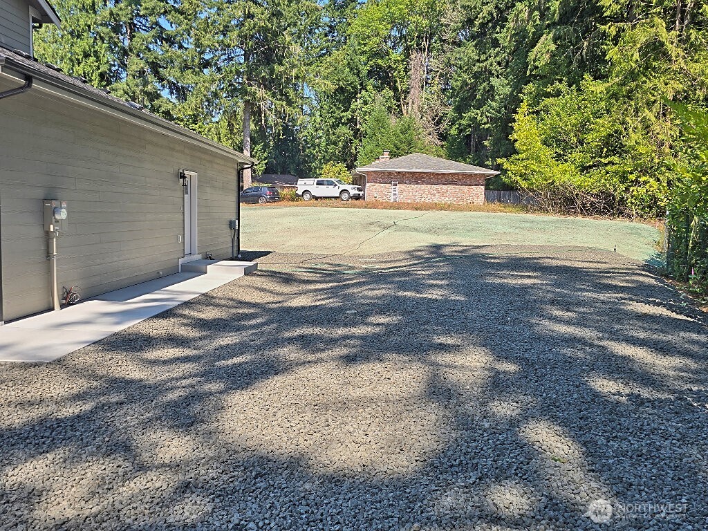 4502 Ridgewood Court Property Photo 2