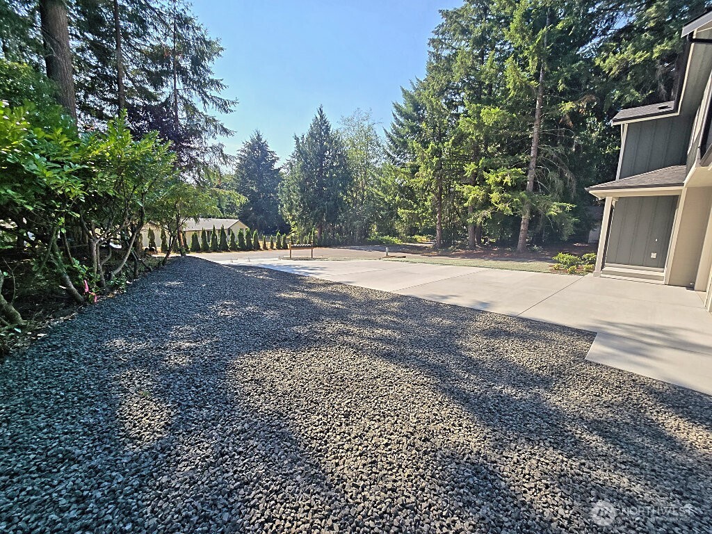 4502 Ridgewood Court Property Photo 4