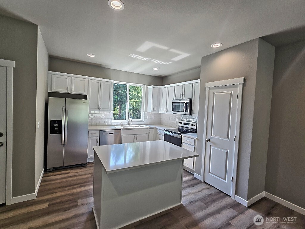 4502 Ridgewood Court Property Photo 8