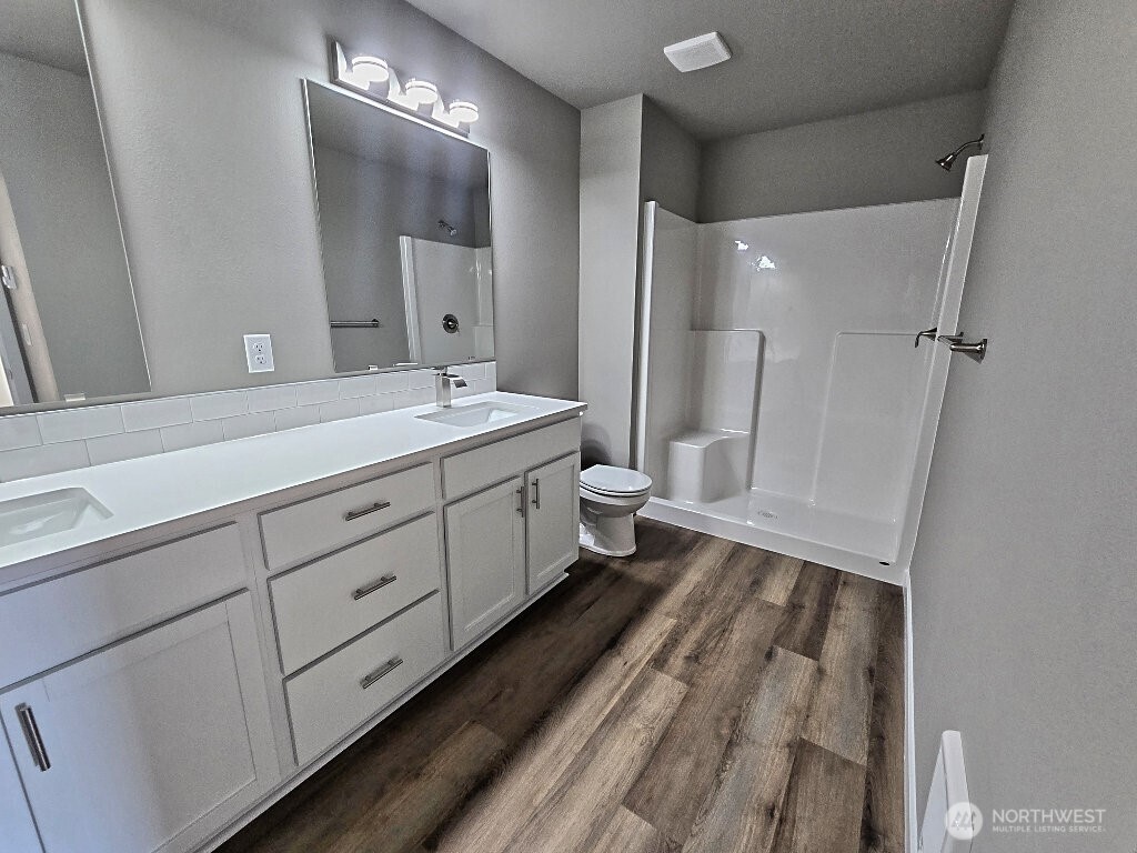 4502 Ridgewood Court Property Photo 13