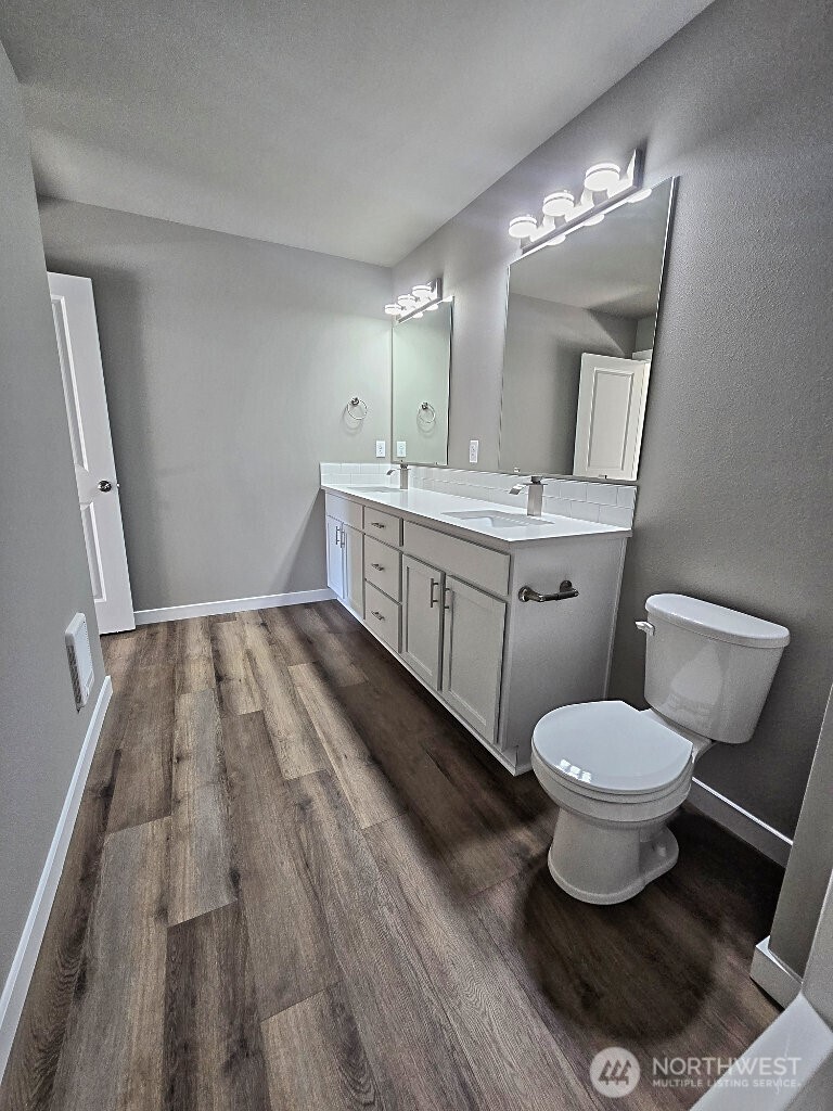 4502 Ridgewood Court Property Photo 14