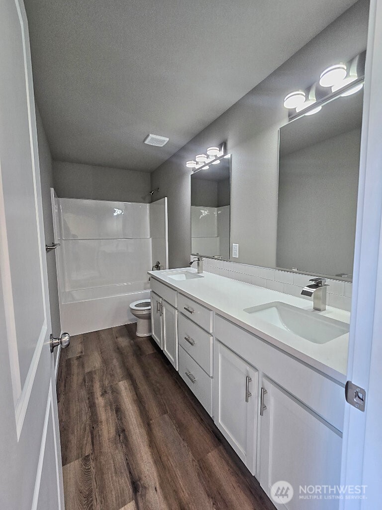 4502 Ridgewood Court Property Photo 19