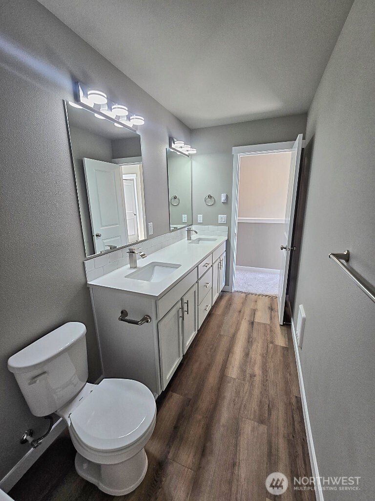 4502 Ridgewood Court Property Photo 20