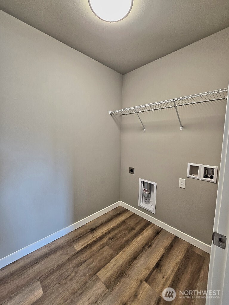 4502 Ridgewood Court Property Photo 24