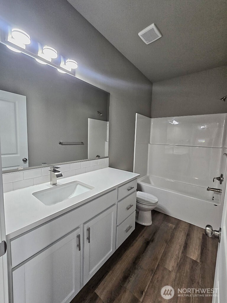 4502 Ridgewood Court Property Photo 26