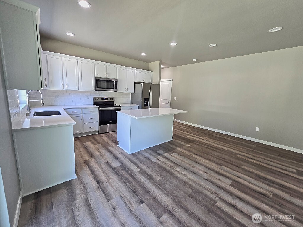4502 Ridgewood Court Property Photo 29
