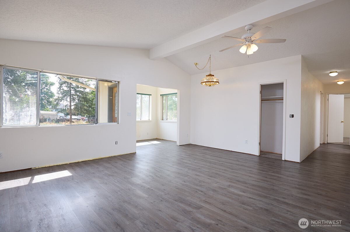 850 Brickner Property Photo 2