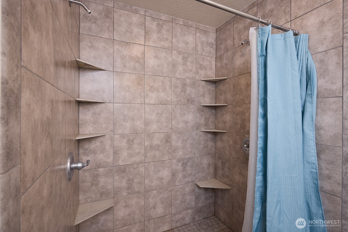 850 Brickner Property Photo 19