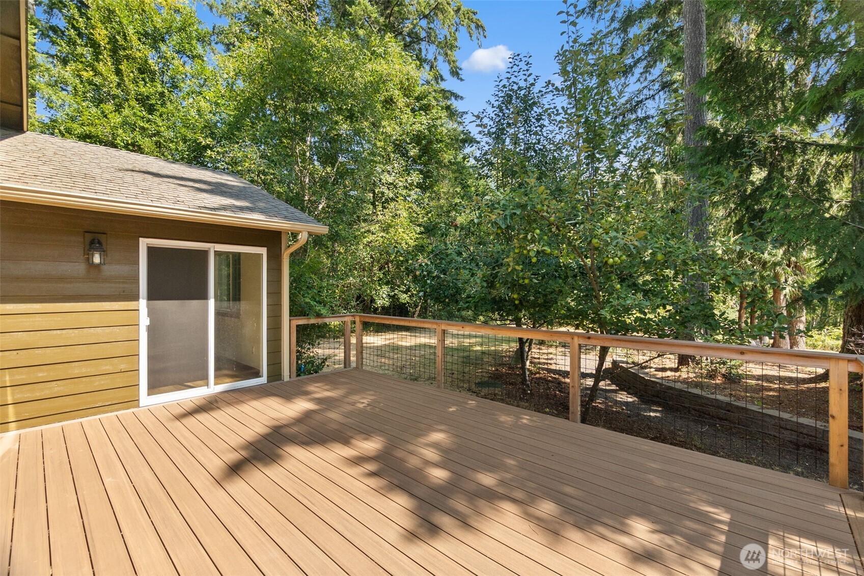 90 E Park Loop Property Photo 31