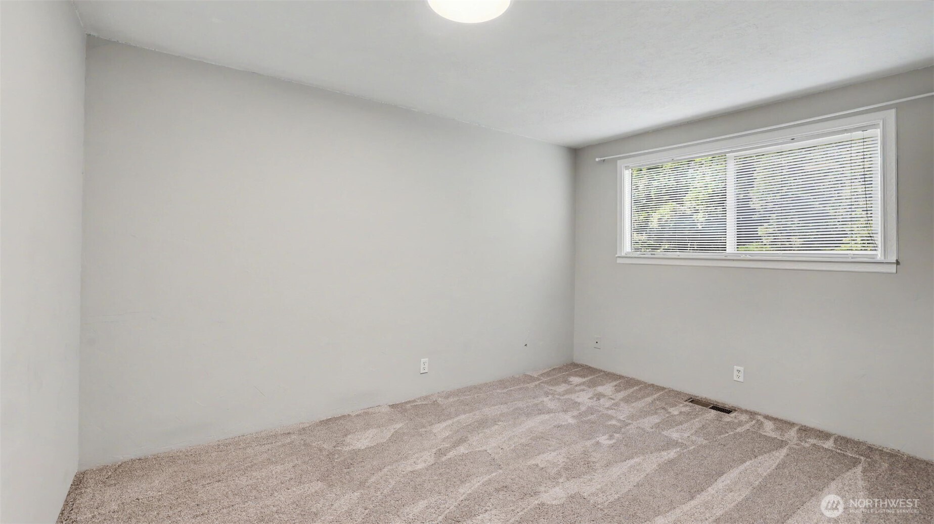 1411 211th Place Property Photo 17