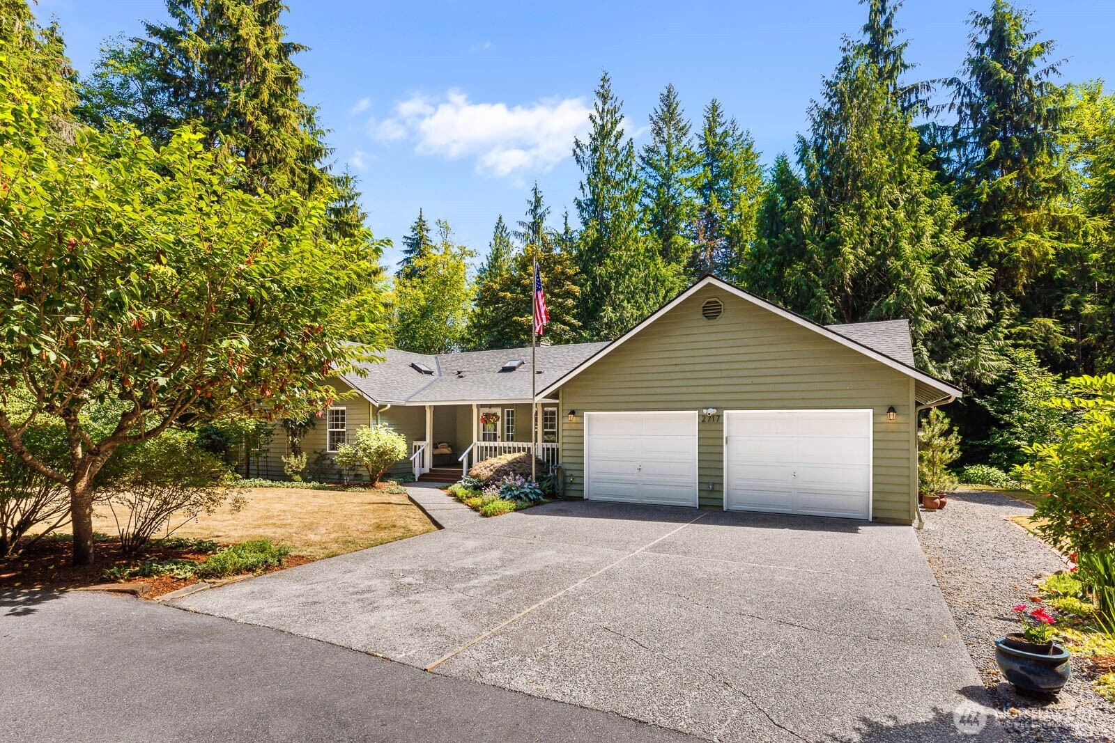 2717 Newberg Road Property Photo 1