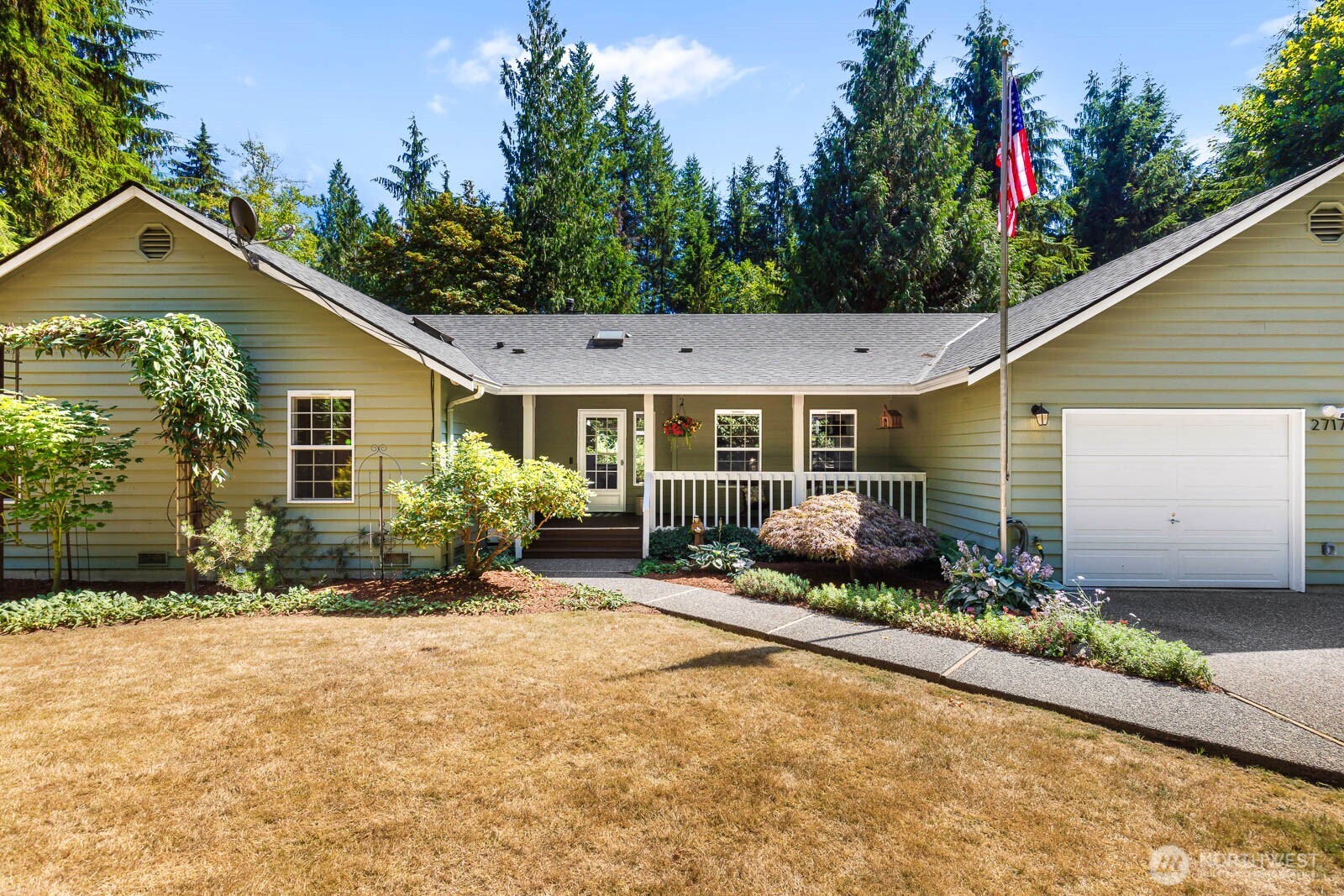 2717 Newberg Road Property Photo 2
