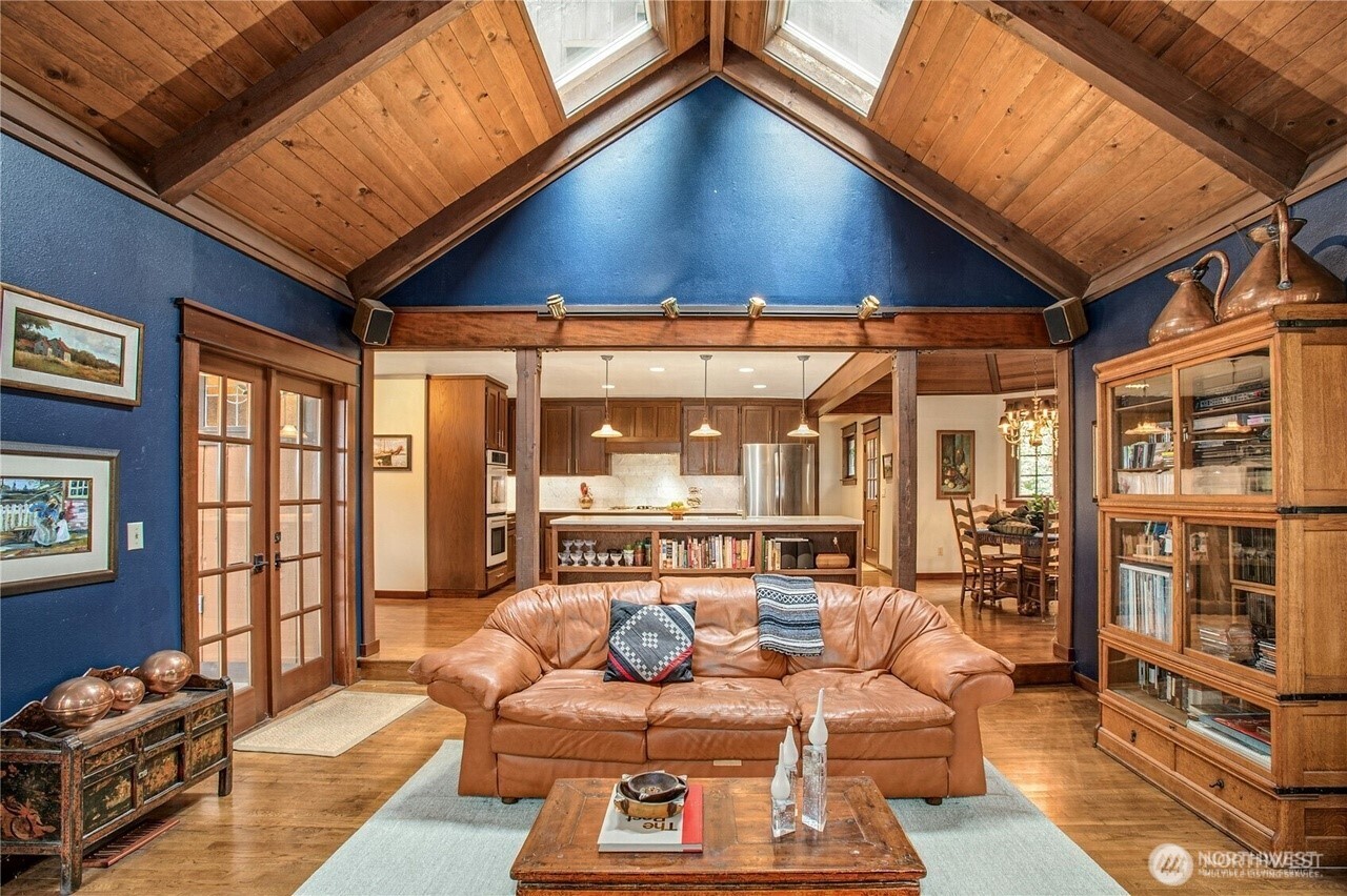 1815 102nd Place Property Photo 8
