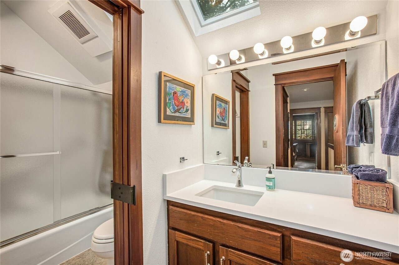 1815 102nd Place Property Photo 13