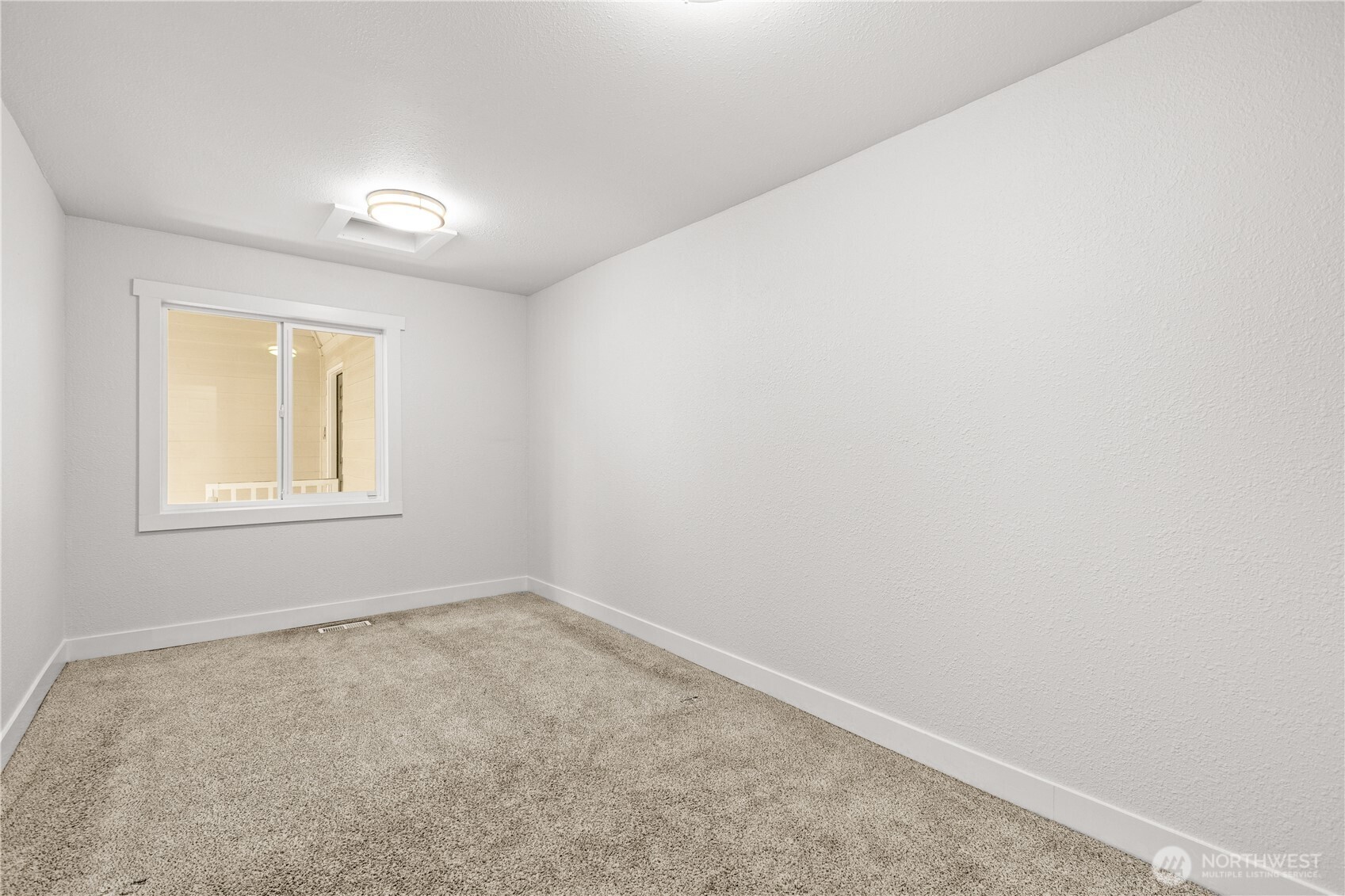 8823 S Yakima Avenue Property Photo 11