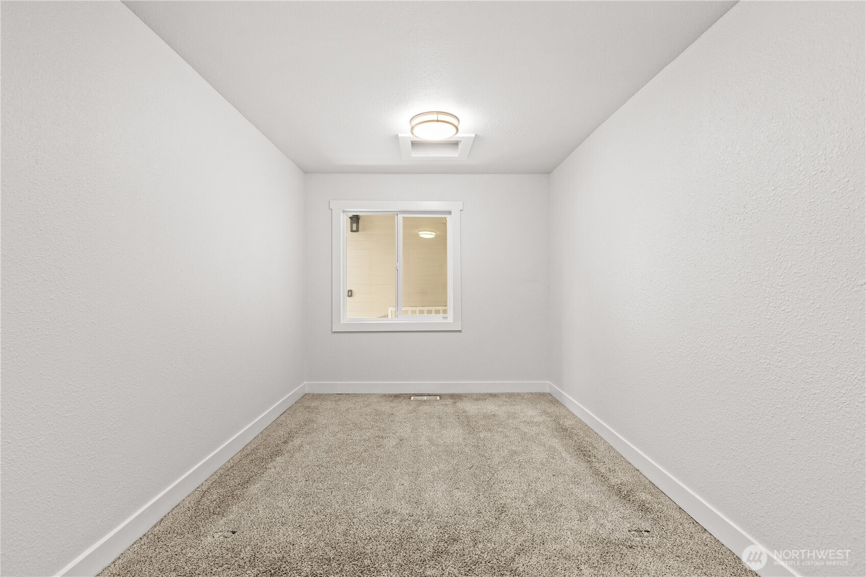 8823 S Yakima Avenue Property Photo 12