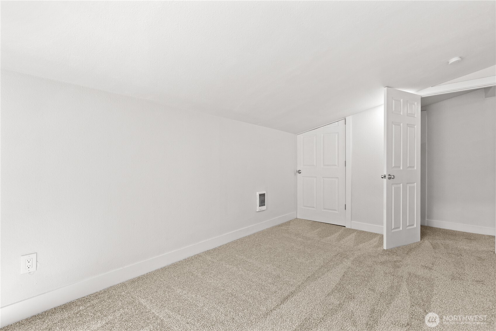 8823 S Yakima Avenue Property Photo 30