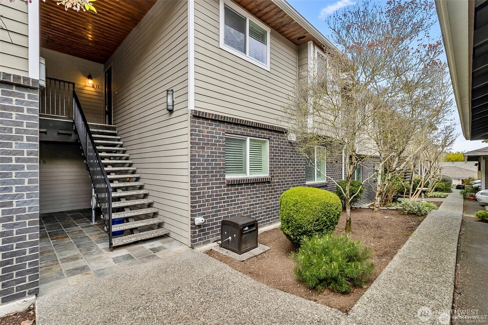 629 Kirkland Way B11 Property Photo 1