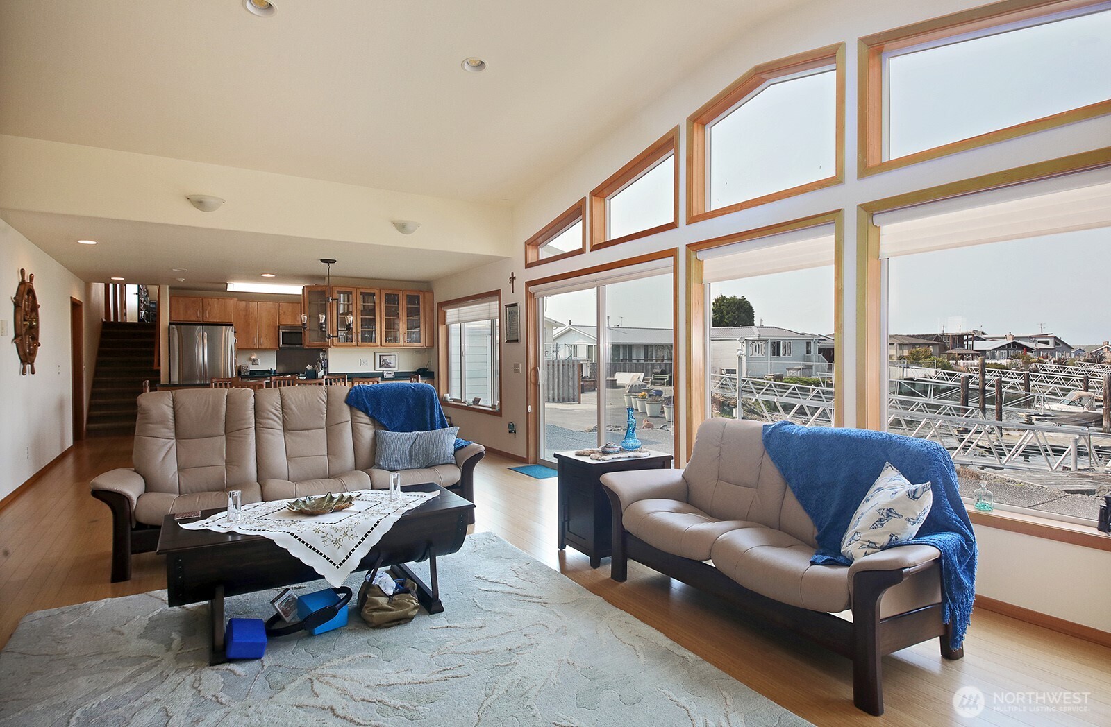 3787 Oceanside Drive Property Photo 12